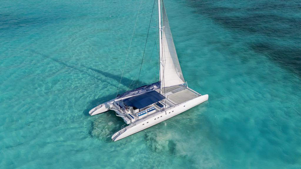 21.- Sea Passion I - 100 PAX