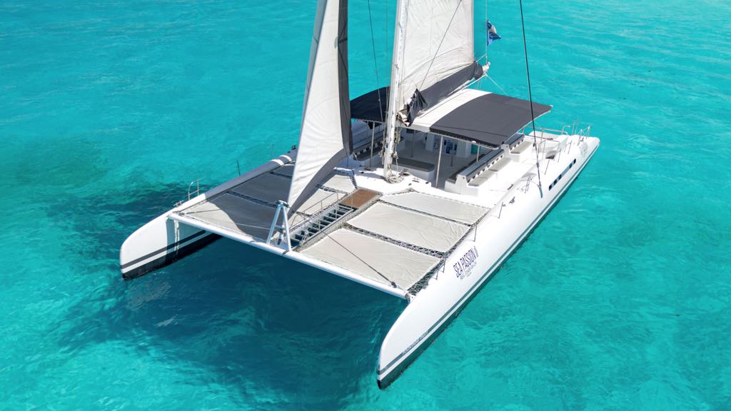 20.- Sea Passion II - 100 PAX